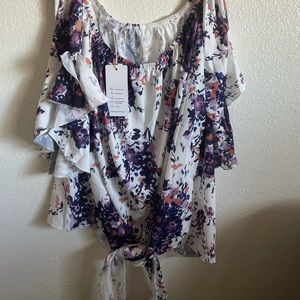NWT floral off the shoulder front tie blouse